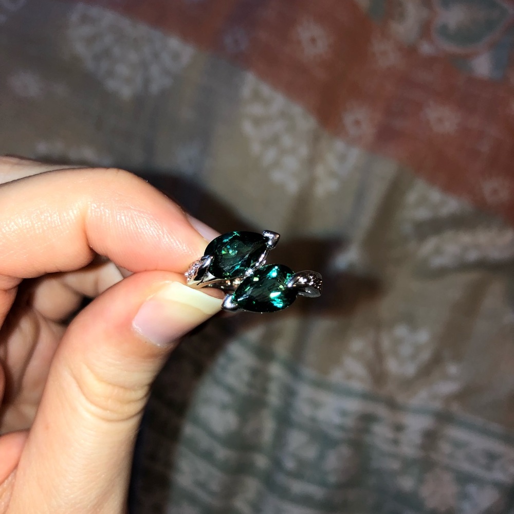 Ring - Picture 4 of 4